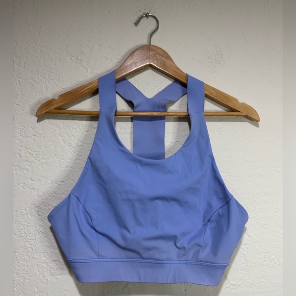 Lululemon Fast and Free Bra Size 12 - Hydrangea Blue - Picture 1 of 6